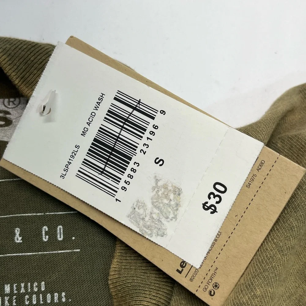 Levi's Graphic Tee Mens S Army Green W/Gold Accents‎ Cotton Outdoor Gorpcore